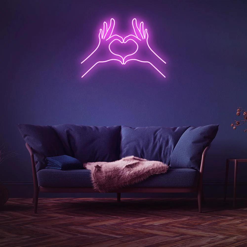 mani cuore neon