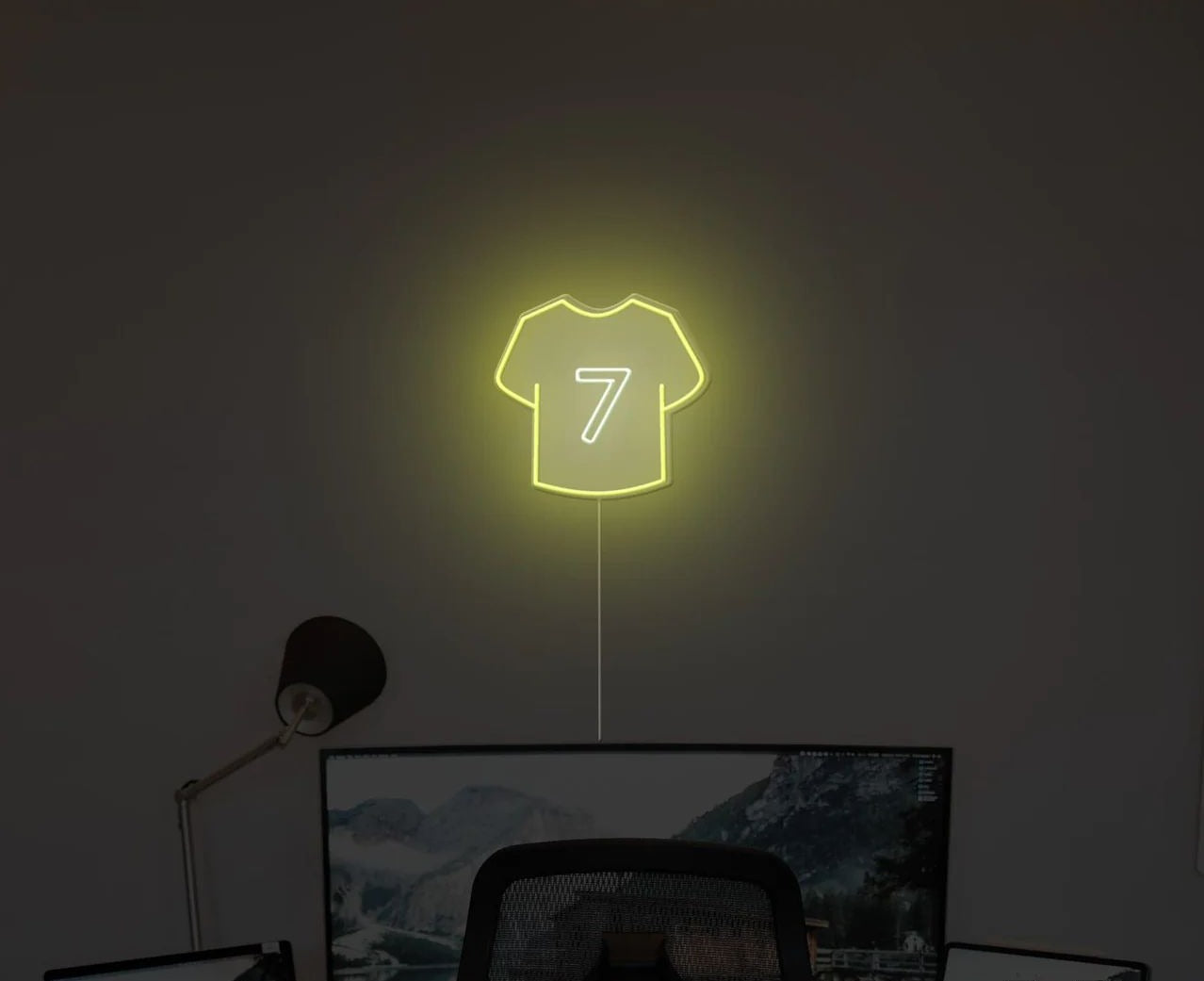 maglietta con numero neon