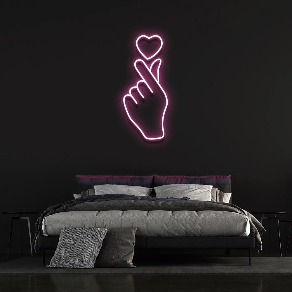schiocco cuore neon